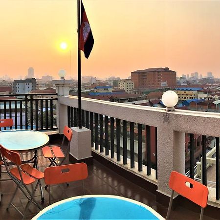 Lalune Hotel Phnom Penh Exterior foto