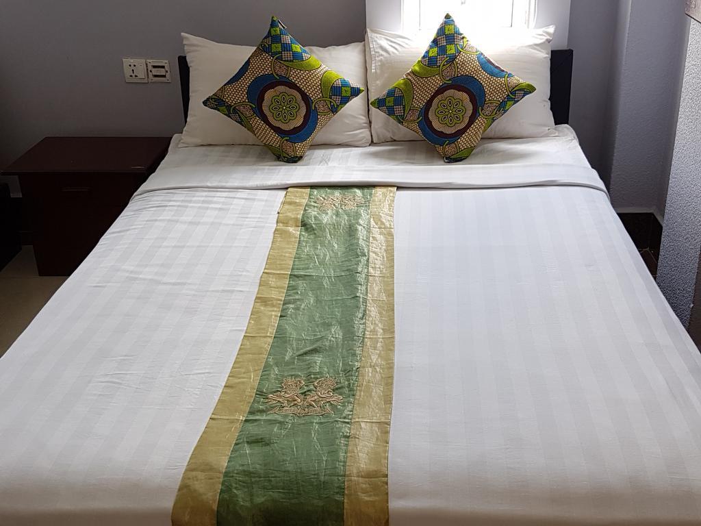 Lalune Hotel Phnom Penh Exterior foto
