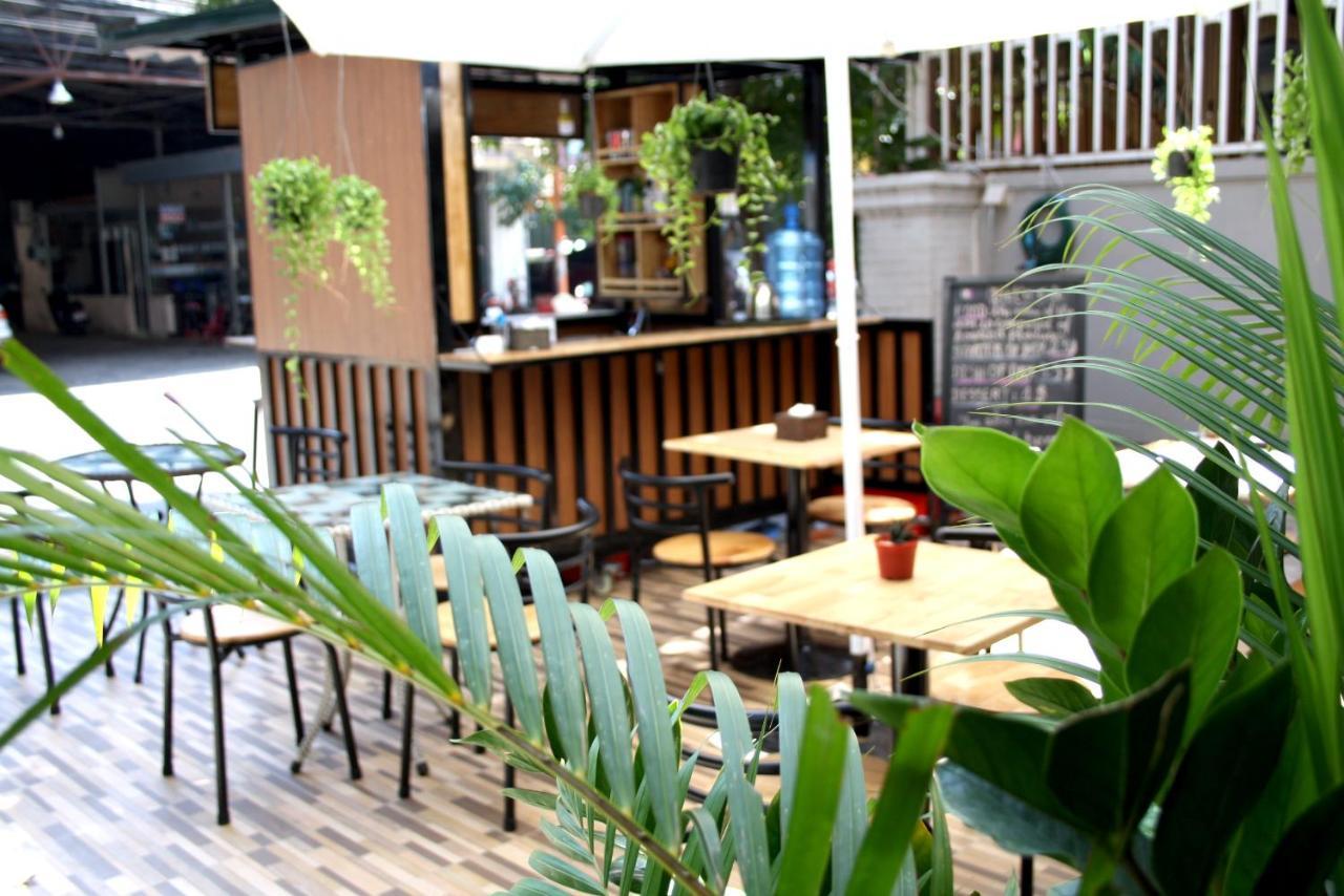 Lalune Hotel Phnom Penh Exterior foto