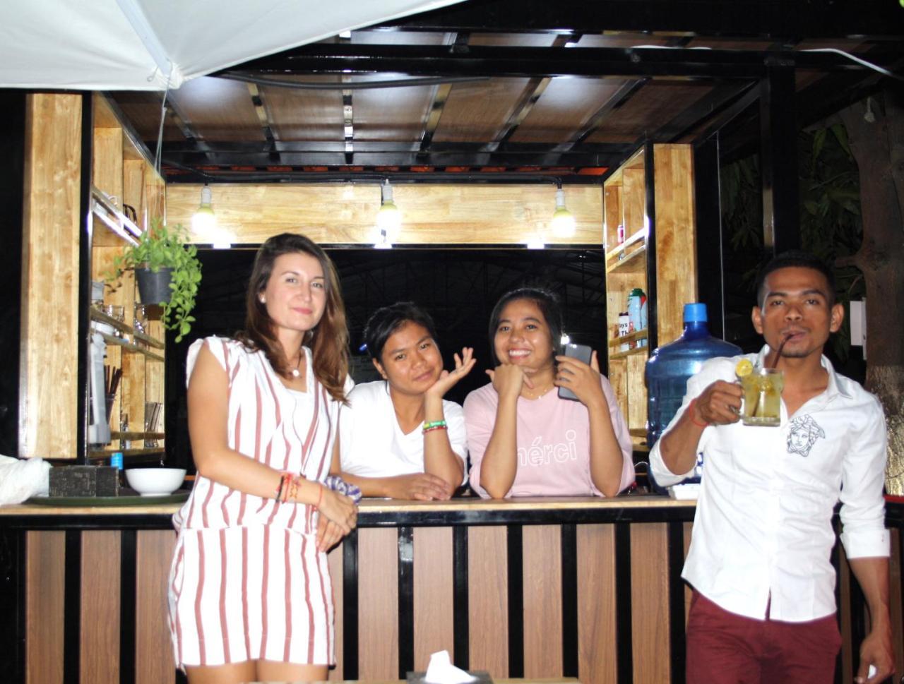 Lalune Hotel Phnom Penh Exterior foto