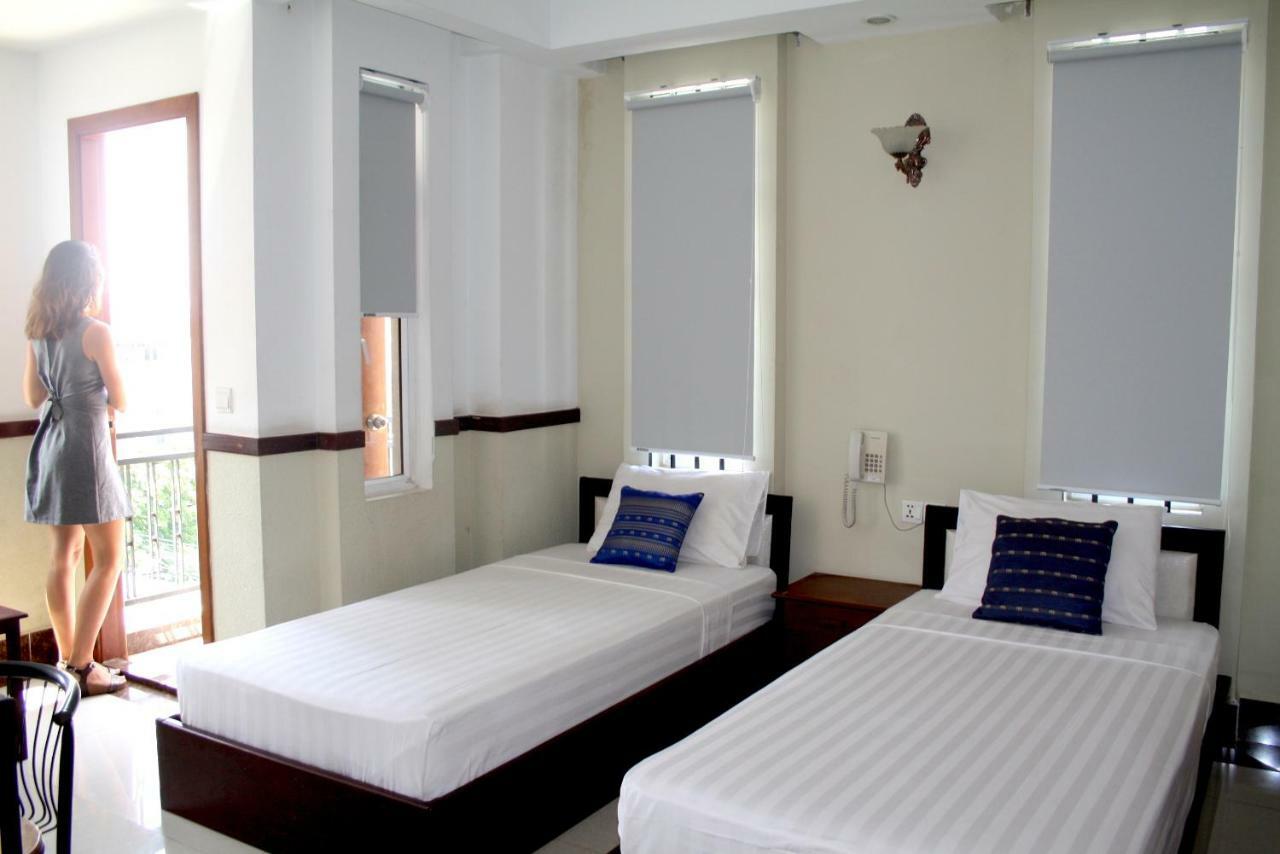 Lalune Hotel Phnom Penh Exterior foto